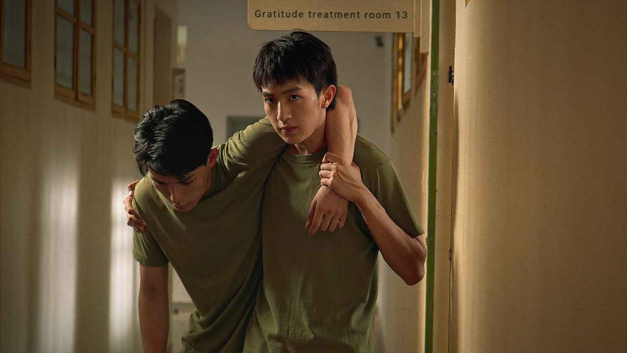 飞越13号房游戏截图3